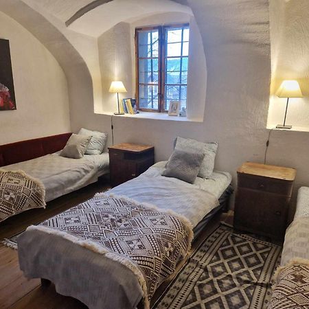 Palac Gorzanow Extérieur photo