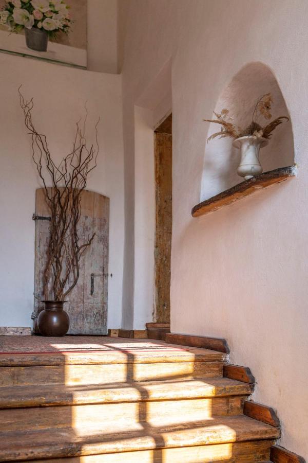 Palac Gorzanow Extérieur photo