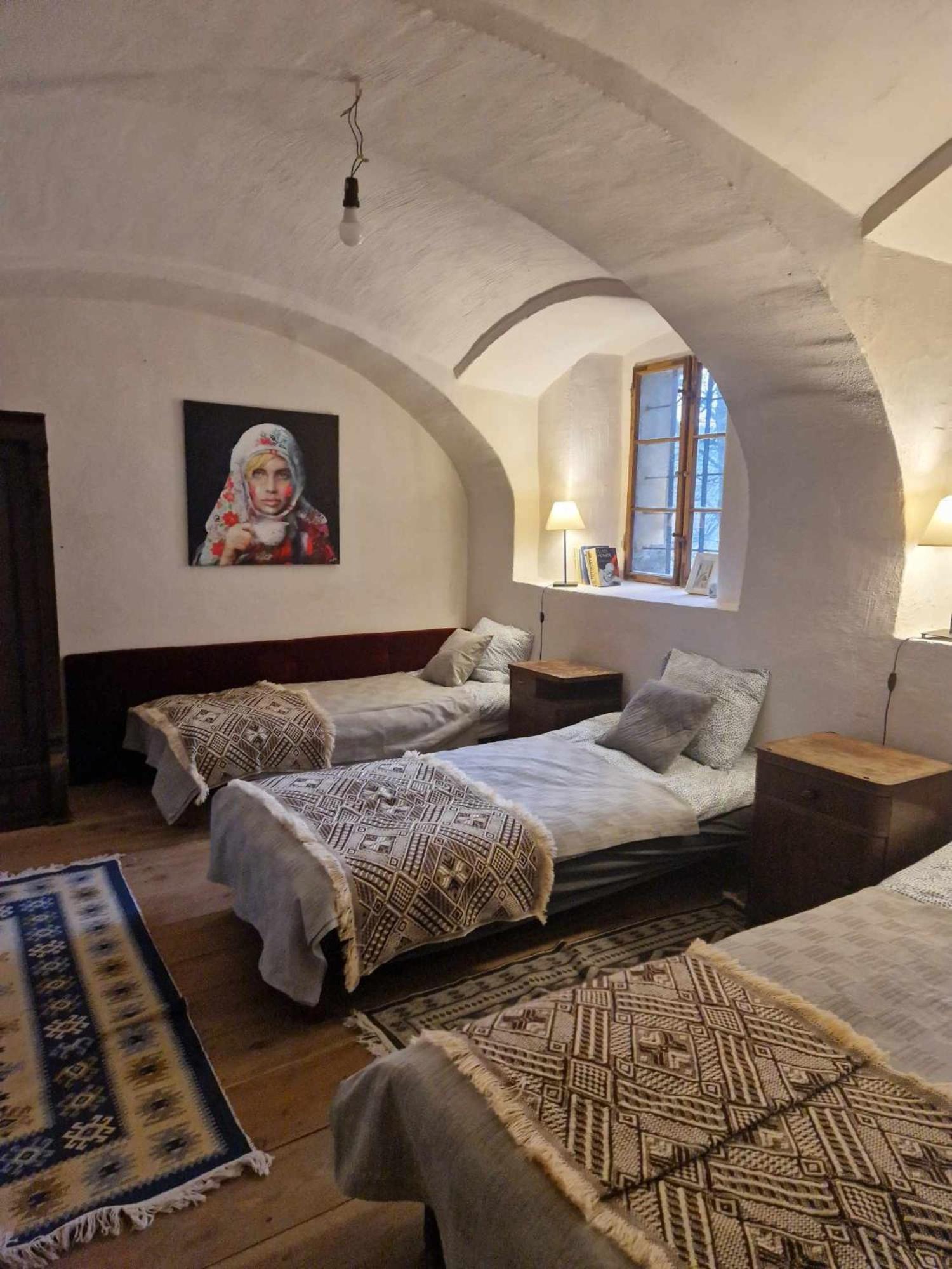 Palac Gorzanow Extérieur photo